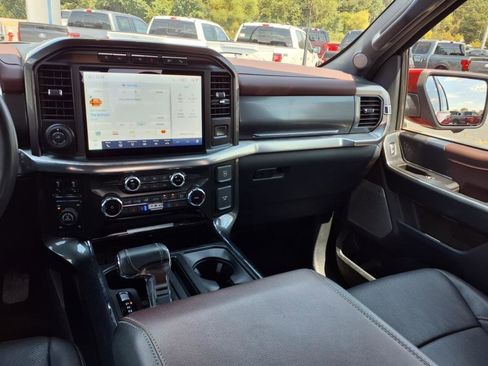 Used 2022 Ford F150 Lariat image 23