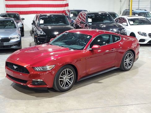 Used 2017 Ford Mustang Premium image 30