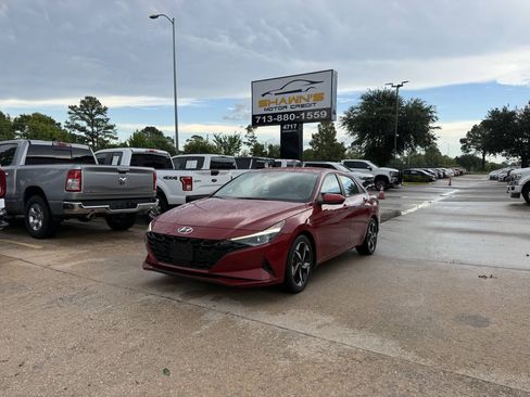 Used 2023 Hyundai Elantra SEL w/ Convenience Package FWD image 41