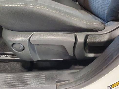 Used 2021 Nissan Rogue S FWD image 18