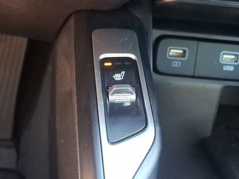 Certified 2023 Kia Sorento S FWD image 25