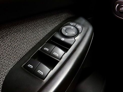 Used 2024 Chevrolet TrailBlazer LT image 25