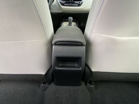 Used 2020 Toyota Corolla LE image 29