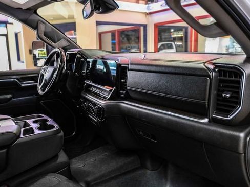 Used 2024 Chevrolet Silverado 2500 LT w/ Convenience Package AWD/4WD image 12