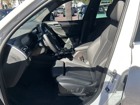 Certified 2024 BMW X3 xDrive30i w/ Convenience Package w/ZPA image 16