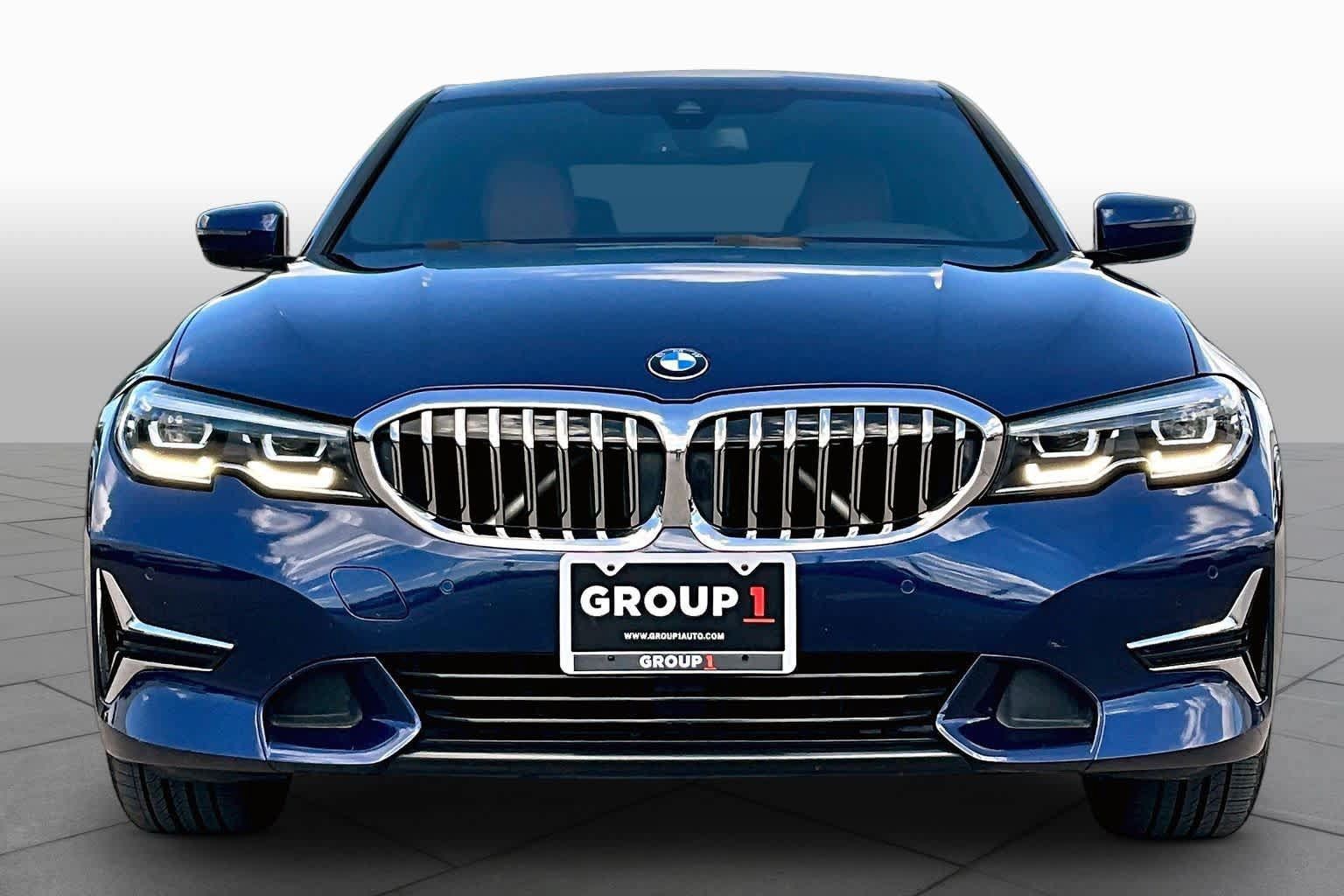 Used 2019 BMW 330i Sedan w/ Premium Package RWD image 4