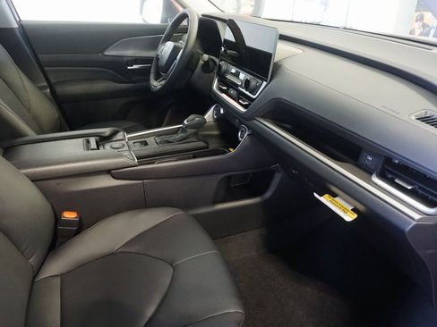 New 2026 Toyota Grand Highlander XLE image 26