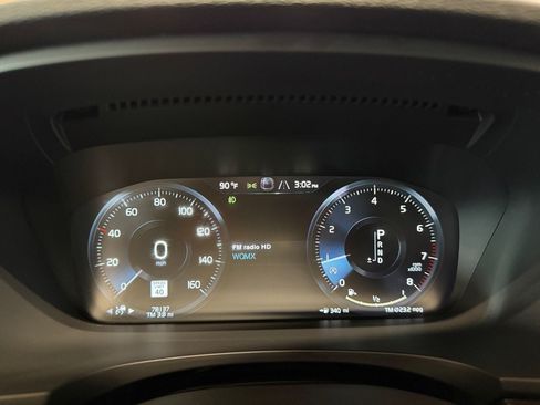 Used 2018 Volvo S90 T5 Momentum AWD/4WD image 32