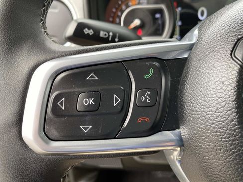 Certified 2025 Jeep Wrangler Unlimited Sahara AWD/4WD image 18