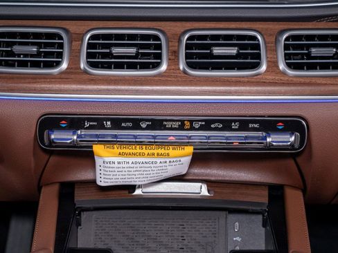 New 2026 Mercedes-Benz GLS 450 4MATIC image 21