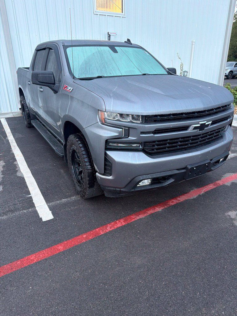 Used 2021 Chevrolet Silverado 1500 RST w/ Z71 Off-Road Package AWD/4WD image 2