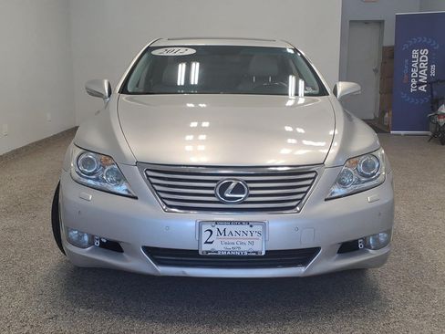 Used 2012 Lexus LS 460 AWD w/ Comfort Pkg image 2