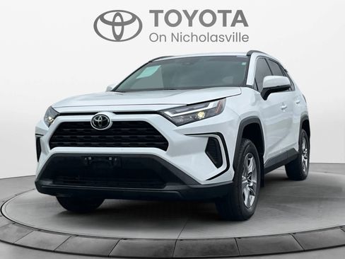 Used 2025 Toyota RAV4 XLE AWD/4WD image 1