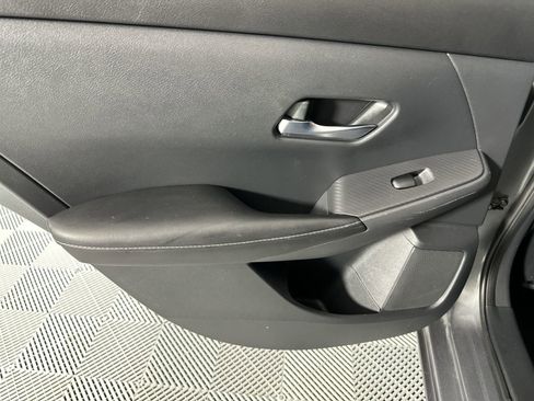 Used 2020 Nissan Sentra S FWD image 30