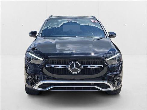 Used 2025 Mercedes-Benz GLA 250 image 2