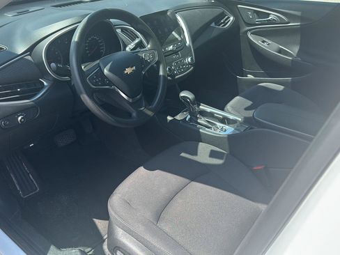 Used 2024 Chevrolet Malibu LT FWD image 11