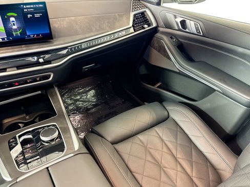Used 2025 BMW X5 xDrive40i image 22