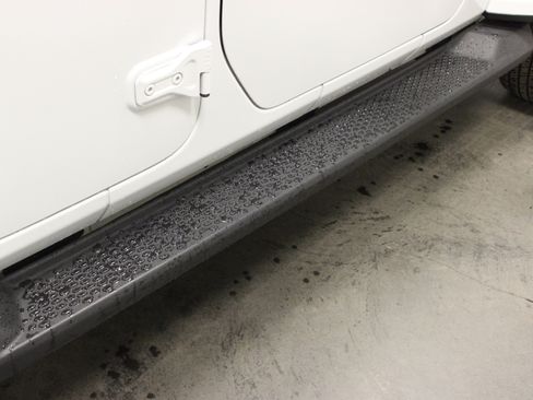 Used 2022 Jeep Wrangler Unlimited Sahara w/ Cold Weather Group image 10