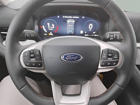 New 2026 Ford Explorer Active image 29