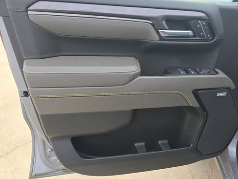 Used 2023 Chevrolet Silverado 1500 ZR2 w/ Technology Package image 18