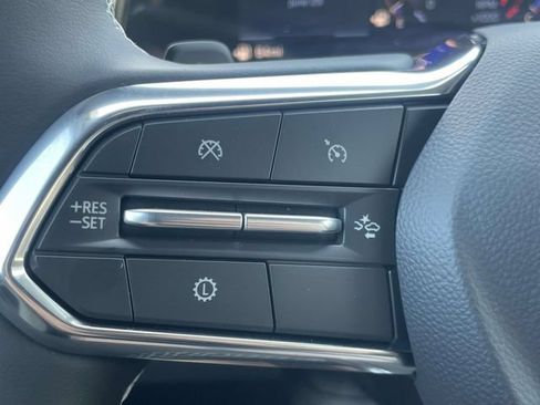 New 2026 Chevrolet Traverse LT FWD image 18