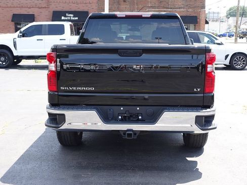 Used 2022 Chevrolet Silverado 1500 LT AWD/4WD image 8