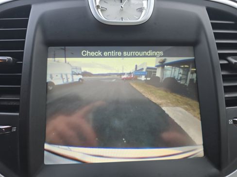 Used 2012 Chrysler 300 C w/ 19-Premium Speaker Group image 29