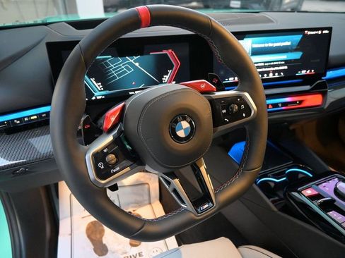 Used 2026 BMW M5 w/ Carbon Package AWD/4WD image 18