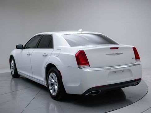 Used 2016 Chrysler 300 Limited RWD image 26