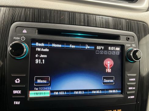 Used 2017 Chevrolet Traverse LT AWD/4WD image 22