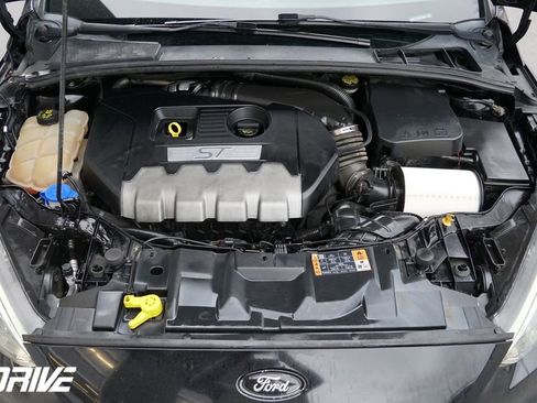 Used 2018 Ford Focus ST w/ Equipment Group 401A image 46