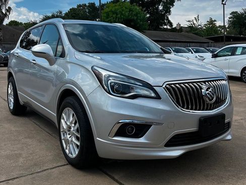 Used 2017 Buick Envision Essence FWD image 4