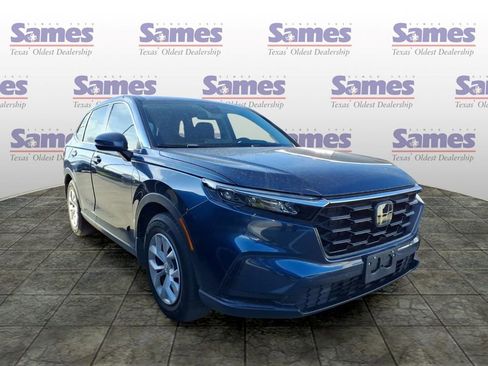Used 2023 Honda CR-V LX image 1