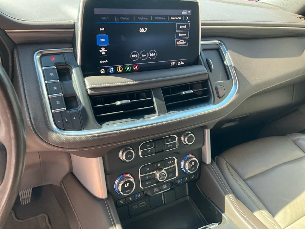 Used 2021 GMC Yukon SLT w/ SLT Luxury Plus Package RWD image 3