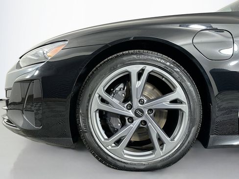 Used 2022 Audi e-tron GT Premium Plus image 12