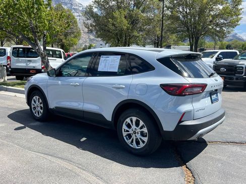 Used 2025 Ford Escape Active w/ Tech Pack #1 AWD/4WD image 13