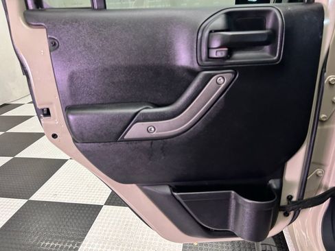 Used 2017 Jeep Wrangler Unlimited Sport w/ Quick Order Package 23S image 18