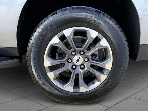 Certified 2026 Chevrolet Suburban LS image 20