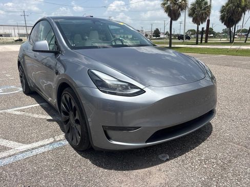 Used 2025 Tesla Model Y Performance AWD/4WD image 1