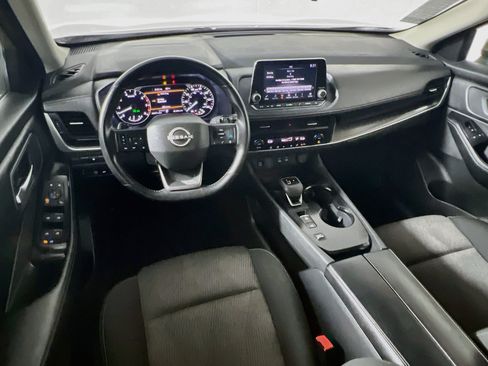 Used 2025 Nissan Rogue SV FWD image 29