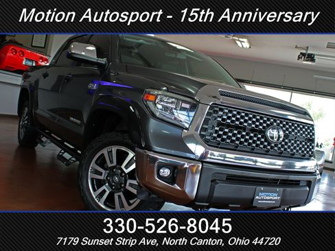 Used 2018 Toyota Tundra SR5 w/ TRD Off Road Package AWD/4WD image 53