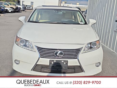 Used 2014 Lexus ES 350 w/ Luxury Package FWD image 2