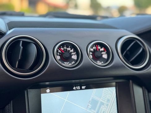 Used 2016 Ford Mustang Shelby GT350 w/ Technology Package image 29