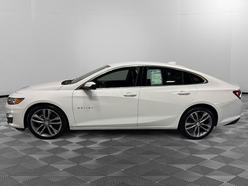 Used 2024 Chevrolet Malibu LT FWD image 2