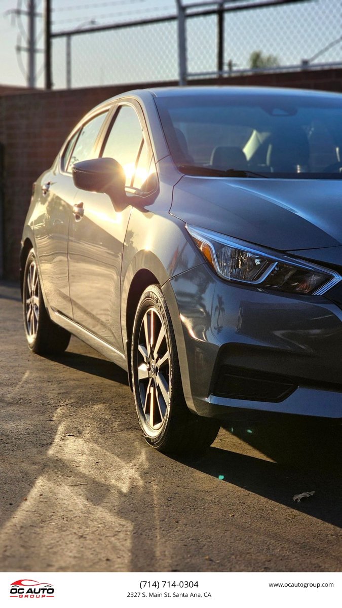 Used 2021 Nissan Versa SV FWD image 3