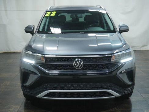 Used 2022 Volkswagen Taos SE FWD image 7