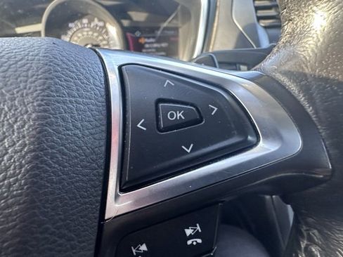 Used 2016 Ford Fusion Titanium image 21