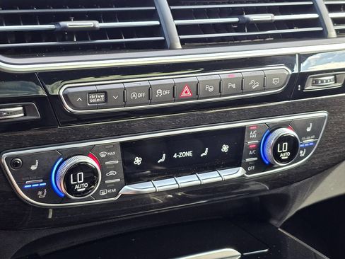 Used 2019 Audi Q7 3.0T Prestige w/ Prestige Package image 43