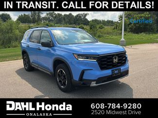 Used 2025 Honda Pilot TrailSport video 1