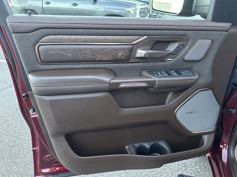 Used 2025 RAM 1500 Limited image 10